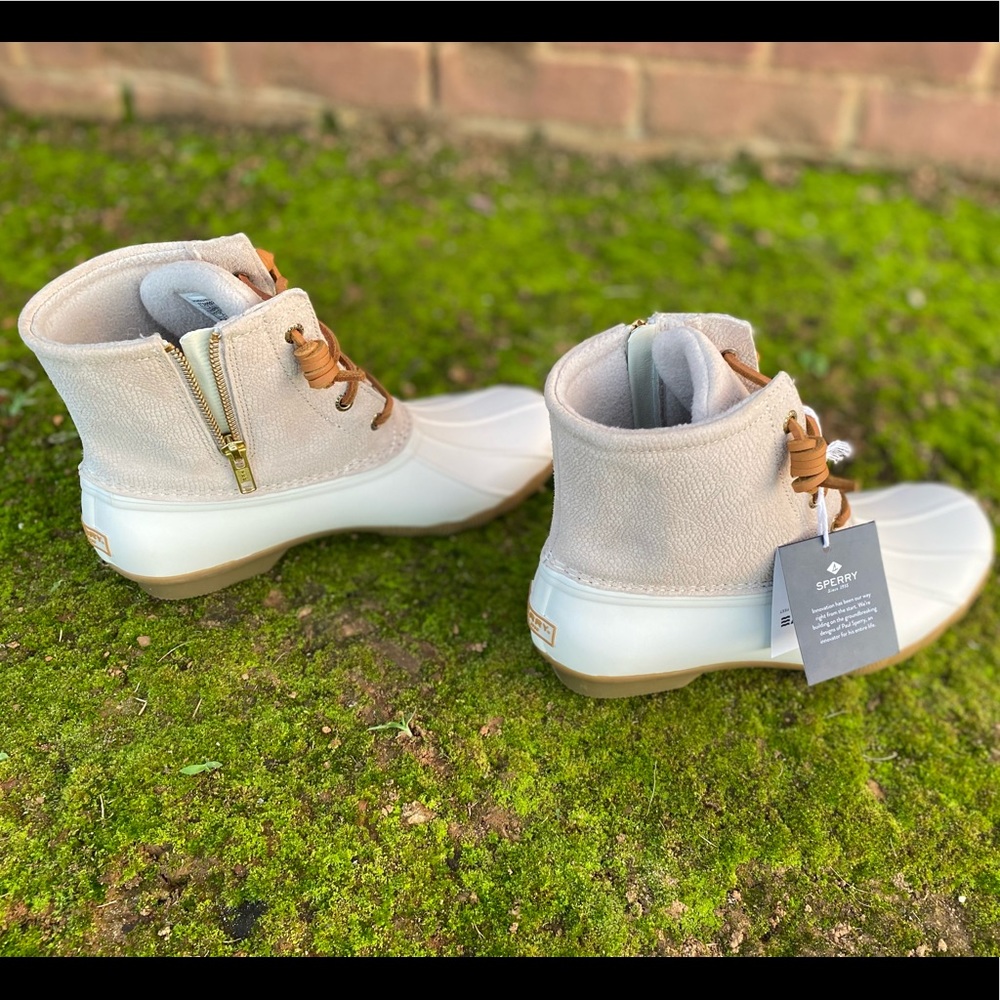 Sperry Duck Boots Size 8.5 NWT